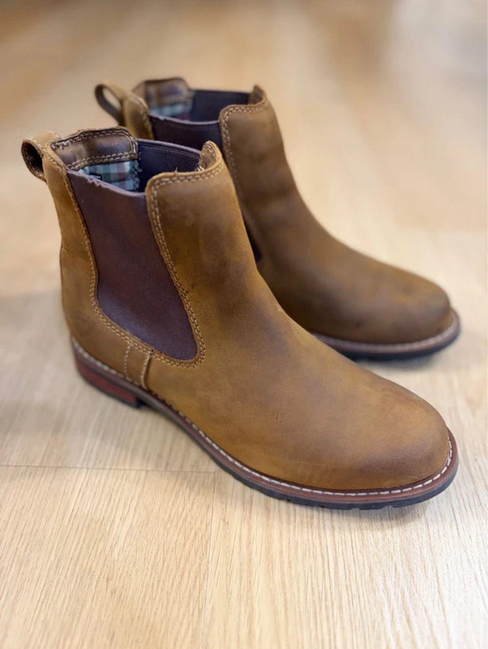 Women’s Ariat Wexford Waterproof Chelsea Boots Weathered Brown 8B